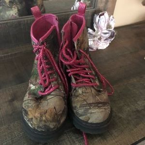 Real Tree Camo boots